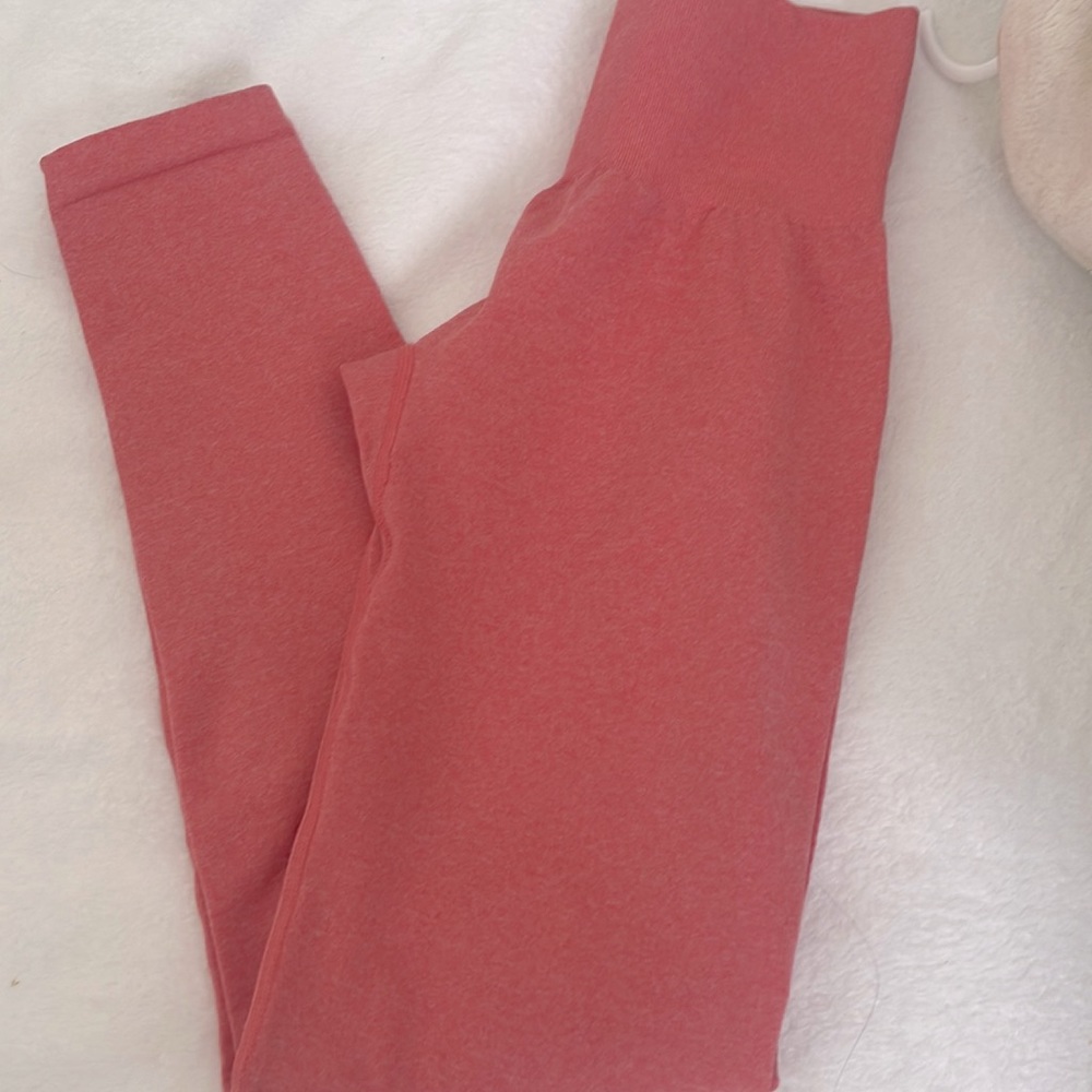 NVGTN Salmon/Pink Leggings